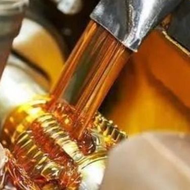 57675-44-2 افزودنی های پردازش پلیمری TMPTO Trimethylolpropane Trioleate Yellowish Liquid